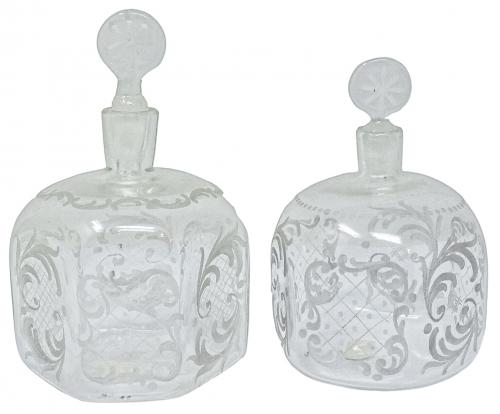 DOS FRASCOS PERFUMEROS DEL PRIMER TERCIO DEL S.XX