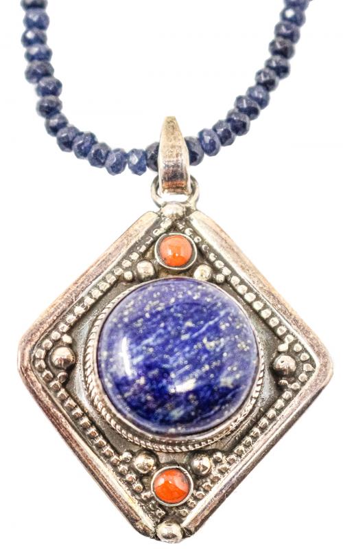 COLLAR LARGO DE CUARZO AZUL