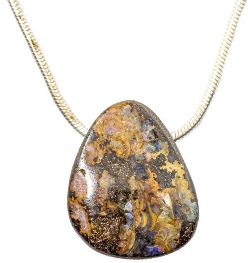 COLLAR CON ÓPALO BOULDER