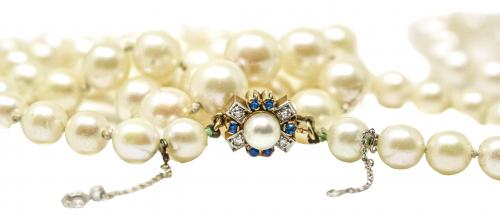 DOS COLLARES DE PERLAS DE LOS AÑOS 50