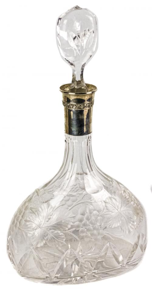 BOTELLA LICORERA EN CRISTAL DEL ÚLTIMO CUARTO DEL S.XX