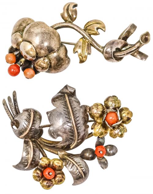 DOS BROCHES DE LOS AÑOS 30-40