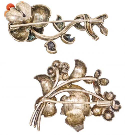 DOS BROCHES DE LOS AÑOS 30-40
