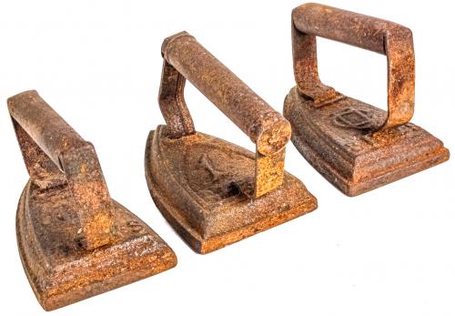 TRES PLANCHAS DE HIERRO DE PRINCIPIOS DE SIGLO XX