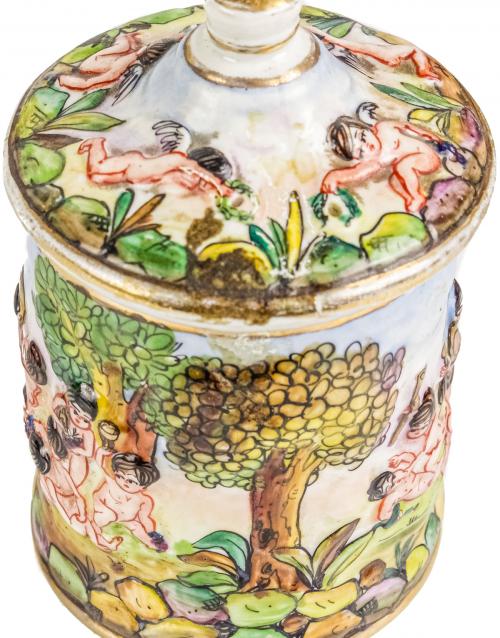 TRES PIEZAS DE PORCELANA CAPODIMONTE DE LOS AÑOS 60