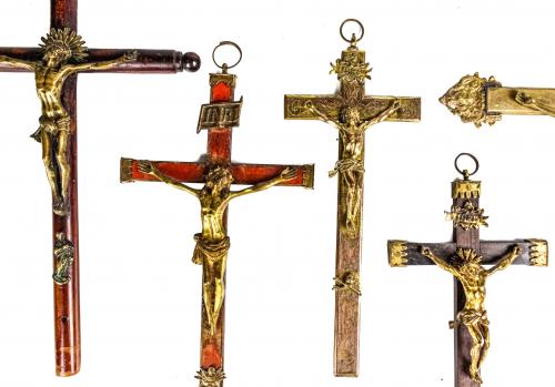 SEIS CRUCIFIJOS DEL SIGLO XIX