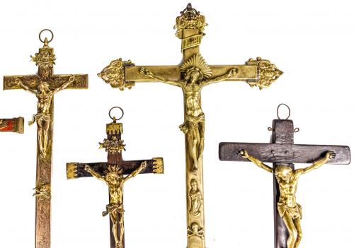 SEIS CRUCIFIJOS DEL SIGLO XIX