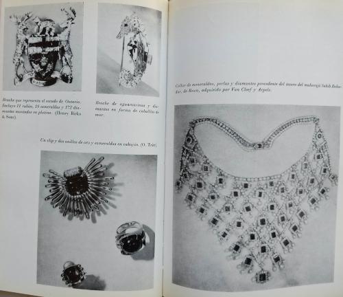 DOS LIBROS SOBRE JOYERÍA.