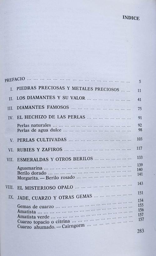 DOS LIBROS SOBRE JOYERÍA.