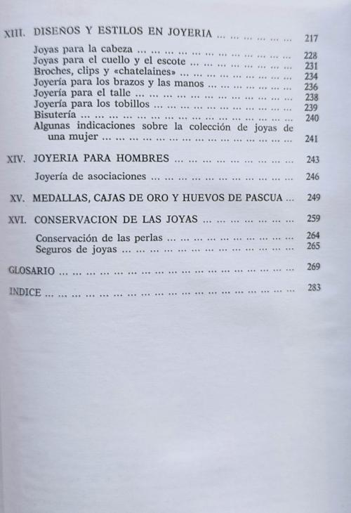 DOS LIBROS SOBRE JOYERÍA.