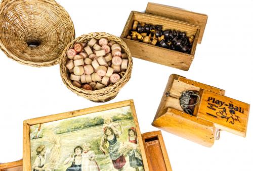 LOTE VARIADO DE JUGUETES DE MEDIADOS DE S. XX