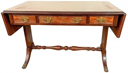 MESA DE DESPACHO CON SILLÓN