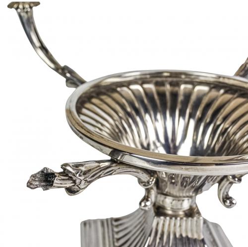 CANDELABRO EN PLATA DE MEDIADOS DE S. XX
