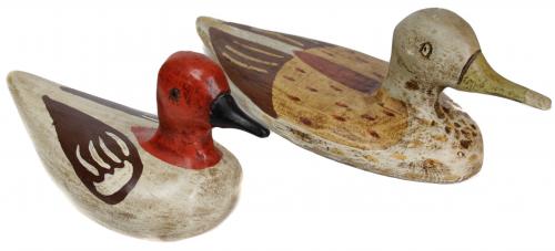 DOS PATOS DE RECLAMO DEL ÚLTIMO TERCIO DE SIGLO XX