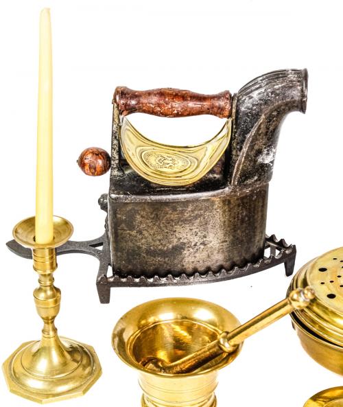 CONJUNTO DE PIEZAS EN BRONCE Y LATÓN