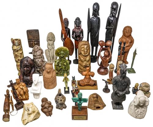 COLECCIÓN DE FIGURAS DE "DEIDADES"