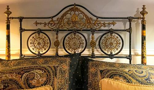 CAMA DE MATRIMONIO DE FINALES DE SIGLO XIX
