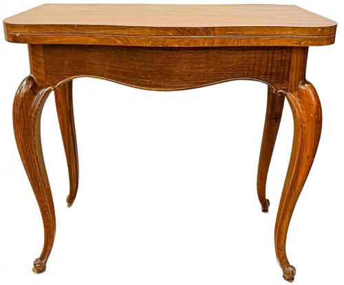 MESA DE JUEGO DE MEDIADOS DE SIGLO XX