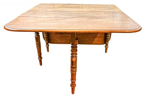 MESA DE ALAS DE FINALES DE SIGLO XIX
