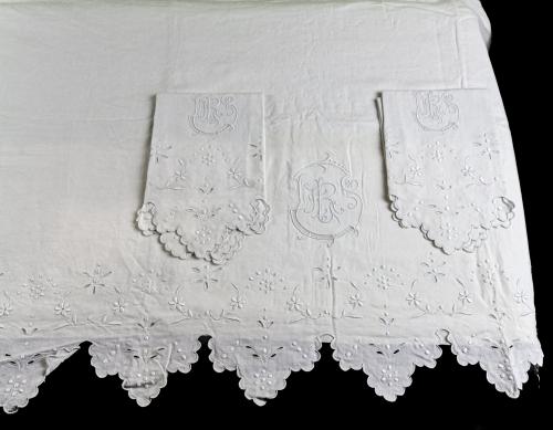 JUEGO DE CAMA DE MATRIMONIO DE PRINCIPIOS DEL SIGLO XX