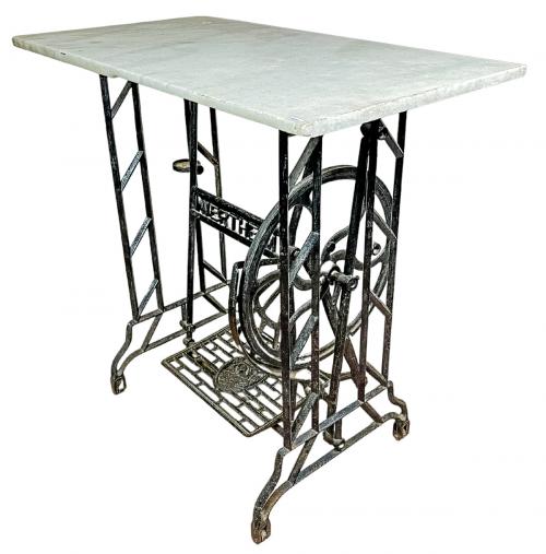 MESA AUXILIAR DE JARDÍN 