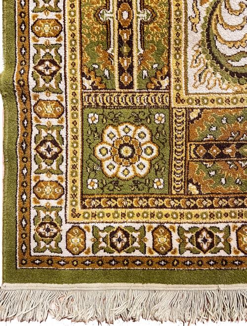 ALFOMBRA DE ESTILO ORIENTAL 