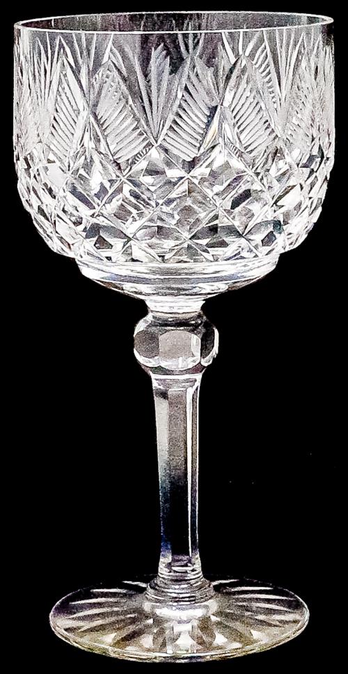JUEGO DE OCHO COPAS DE CRISTAL TALLADO ULTIMO CUARTO S. XX