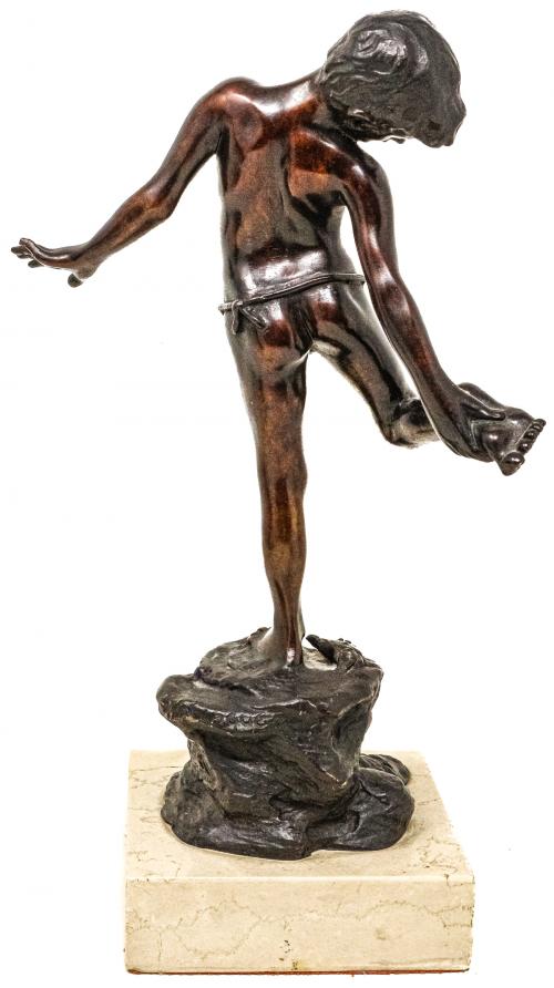FIGURA EN BRONCE PATINADO  