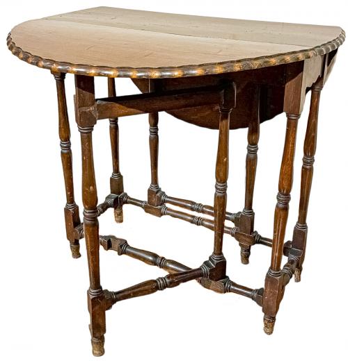 MESA DE ALAS DE LOS AÑOS 40