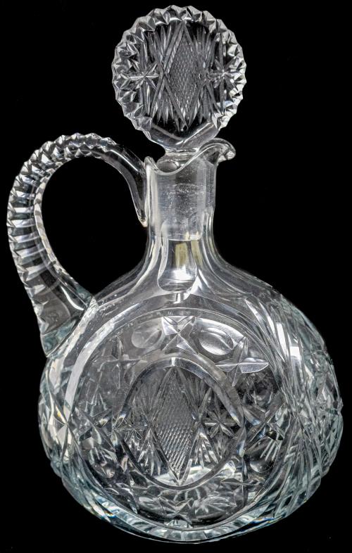 BOMBONERA Y JARRÓN DE CRISTAL TALLADO