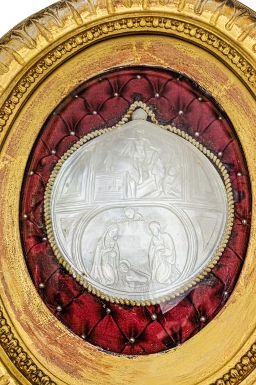 MEDALLÓN DE MADREPERLA DE FINALES DE SIGLO XIX