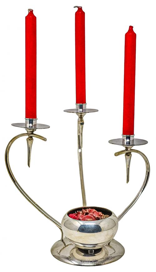 CANDELABRO EN PLATA DE LA SEGUNDA MITAD DEL S.XX