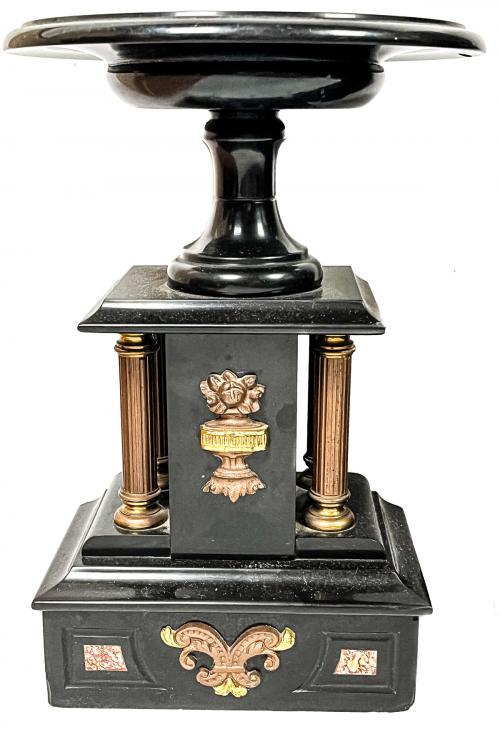 RELOJ CON GUARNICIÓN DE LA SEGUNDA MITAD DE S. XIX