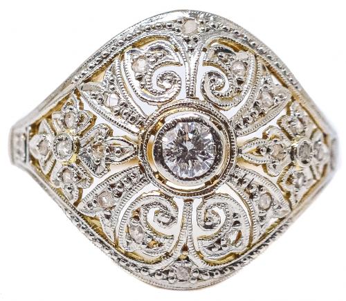 SORTIJA CON DIAMANTES DE PPS. DEL S.XX