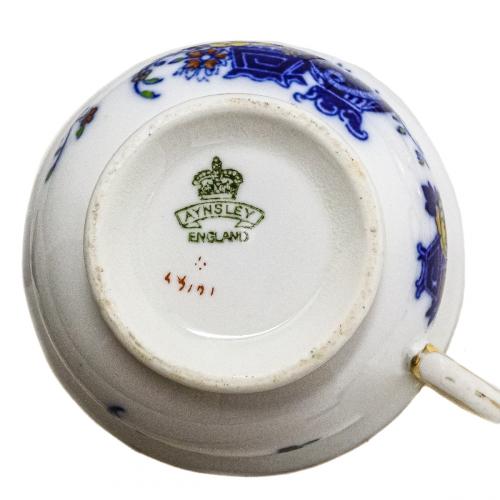 3 TAZAS CON PLATOS