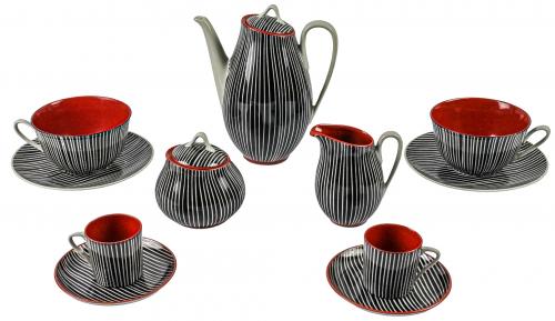 JUEGO DE CAFÉ DE PORCELANA DE LOS AÑOS 60