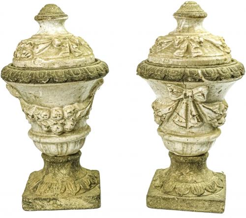 PAREJA DE COPAS DECORATIVAS DE LA SEGUNDA MITAD DE SIGLO XX