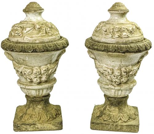 PAREJA DE COPAS DECORATIVAS DE LA SEGUNDA MITAD DE SIGLO XX