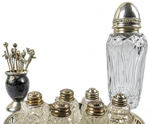 CONJUNTO DE PIEZAS DE PLATA Y CRISTAL