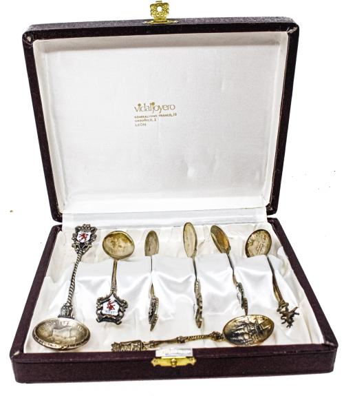 COLECCIÓN DE SIETE CUCHARILLAS DE "LEON"