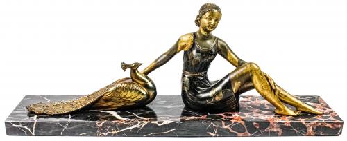 ESCULTURA DE ESTILO ART DECÓ 