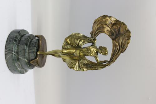 ESCULTURA AUSTRÍACA DE MEDIADOS DEL S.XX
