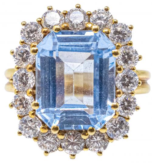 COLGANTE Y ANILLO DE ORO