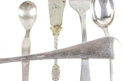 LOTE DE DISTINTOS CUBIERTOS EN PLATA