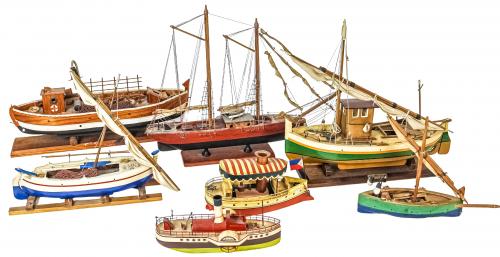 COLECCIÓN DE MAQUETAS DE BARCOS Y VELEROS