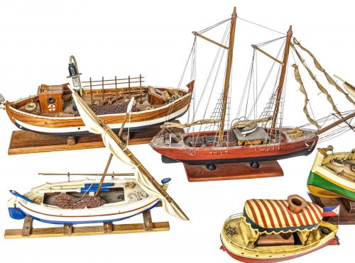 COLECCIÓN DE MAQUETAS DE BARCOS Y VELEROS