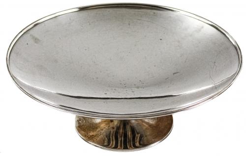 CENTRO DE MESA EN PLATA DE MEDIADOS DEL S.XX