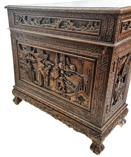 MESA DE DESPACHO ORIENTAL DE MEDIADOS S.XX