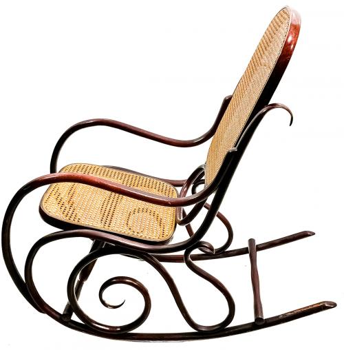 MECEDORA ESTILO THONET