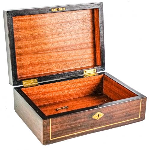 CAJA FRANCESA DE FINALES DE SIGLO XIX